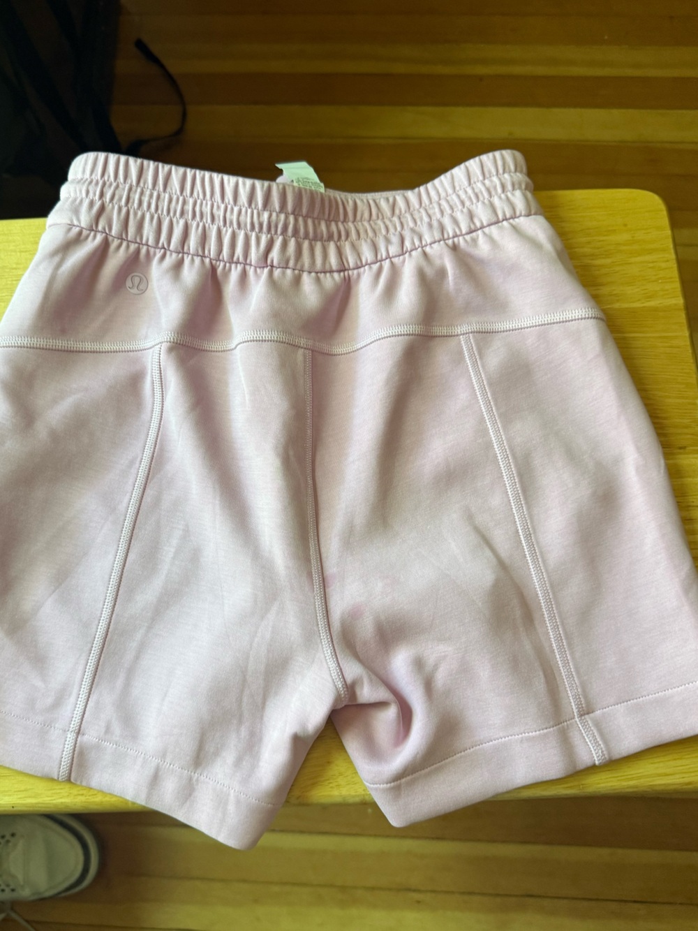 Women’s lululemon‎ softstream high rise light pink shorts size 2 - Picture 5 of 6
